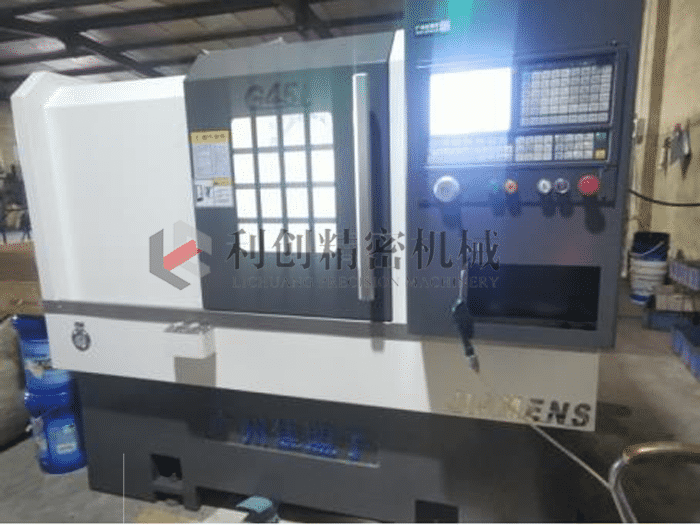 <strong>數(shù)控車(chē)床線軌斜床身排刀機(jī)</strong>